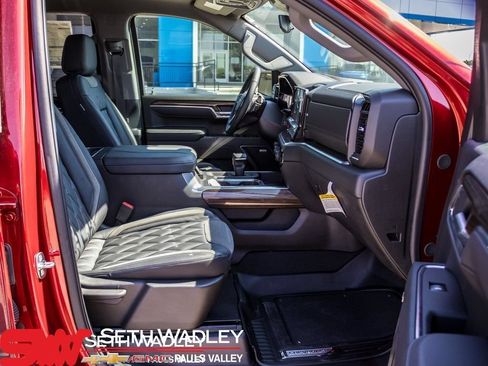 New 2025 Chevrolet Silverado 1500 RST AWD/4WD image 20