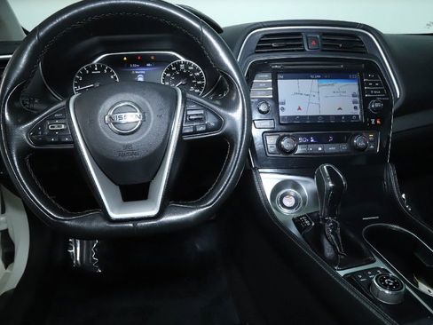 Used 2017 Nissan Maxima 3.5 SV w/ Interior Lighting Package image 26