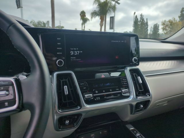 Certified 2023 Kia Sorento SX Prestige AWD/4WD image 21