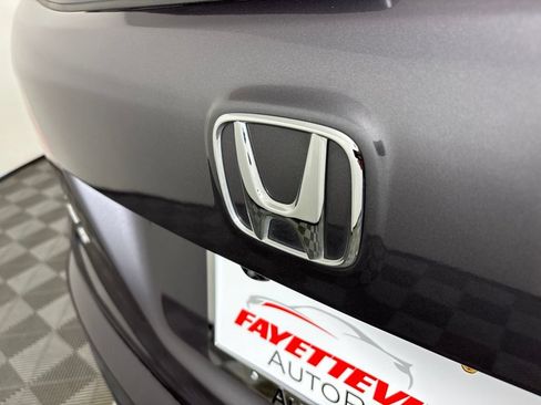 Certified 2022 Honda Pilot Touring image 17