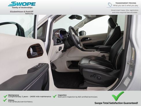 Used 2024 Chrysler Pacifica Limited FWD image 13
