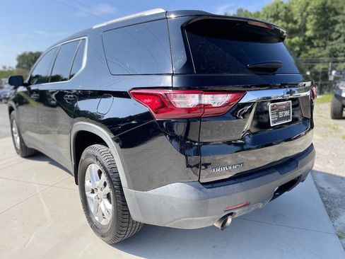 Used 2018 Chevrolet Traverse LT FWD image 5