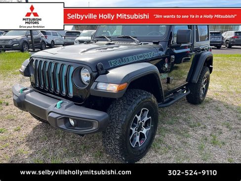 Used 2022 Jeep Wrangler Rubicon w/ Cold Weather Group AWD/4WD image 1
