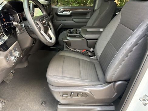 Certified 2024 GMC Sierra 1500 Elevation AWD/4WD image 9