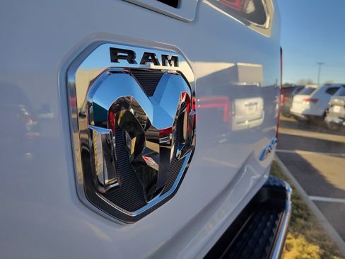 Used 2021 RAM 1500 Laramie w/ Off Road Group image 12