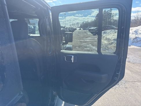 New 2025 Jeep Wrangler Unlimited Sahara AWD/4WD image 41
