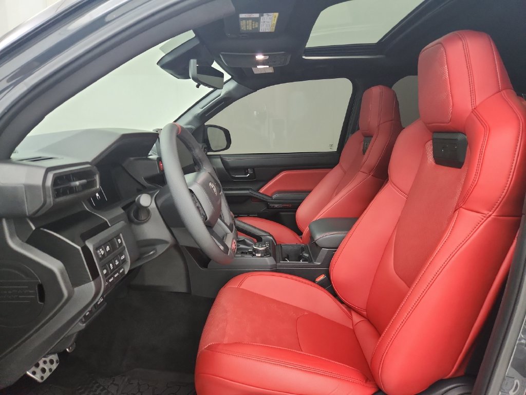 Used 2025 Toyota Tacoma TRD Pro AWD/4WD image 20