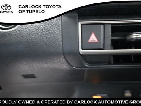 Used 2025 Toyota Camry SE FWD image 14