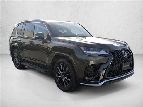 Used 2025 Lexus LX 600 F Sport AWD/4WD image 2