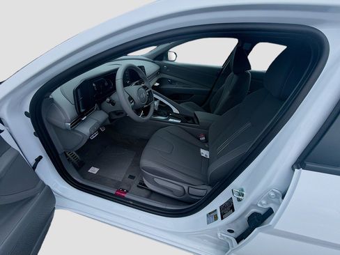 New 2026 Hyundai Elantra Sport FWD image 14