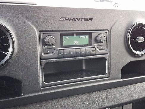 Used 2025 Mercedes-Benz Sprinter 2500 image 15
