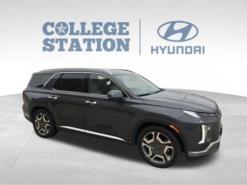 Used 2024 Hyundai Palisade SEL FWD image 4