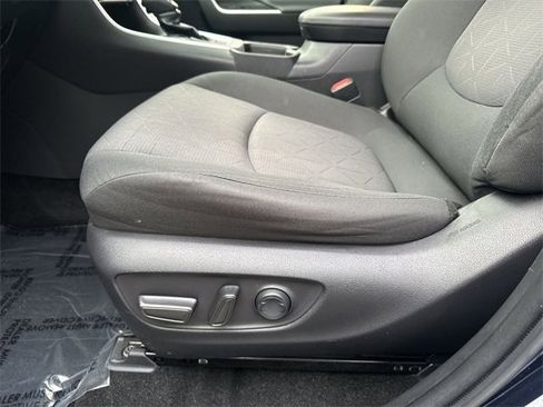 Used 2019 Toyota RAV4 XLE image 28