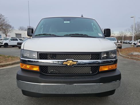 New 2025 Chevrolet Express 3500 LT w/ LT Preferred Equipment Group image 7