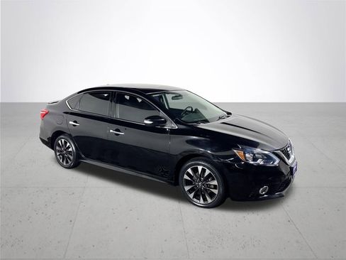 Used 2018 Nissan Sentra SR w/ Protection Package FWD image 4