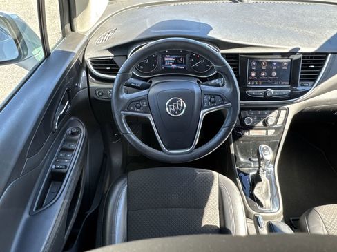Used 2022 Buick Encore Preferred w/ Safety Package image 27