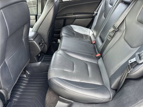Used 2020 Ford Fusion Titanium AWD/4WD image 17