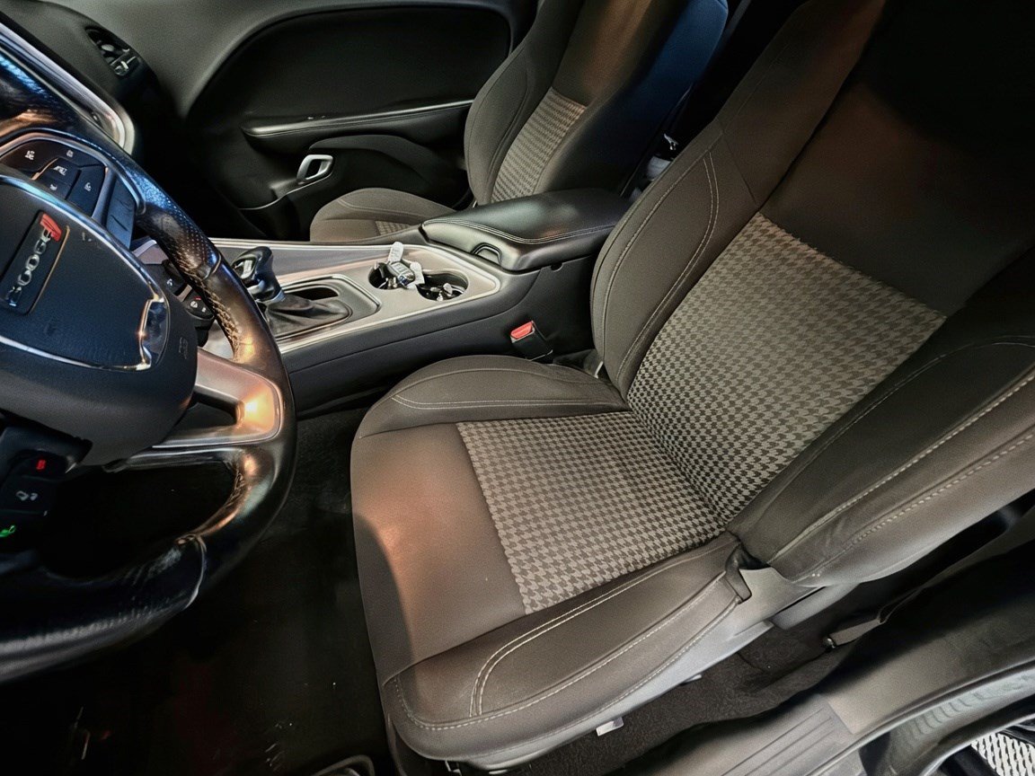 Used 2019 Dodge Challenger SXT w/ Blacktop Package RWD image 11