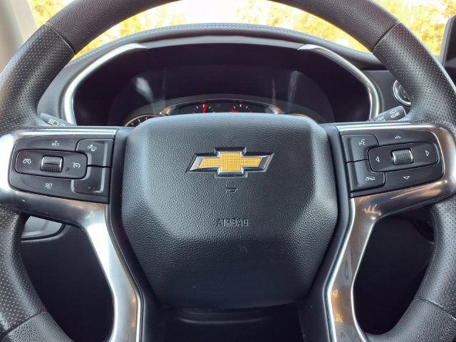 Used 2025 Chevrolet Blazer LT FWD image 14