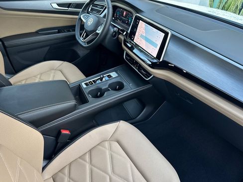 New 2026 Volkswagen Atlas Cross Sport SE AWD/4WD image 14