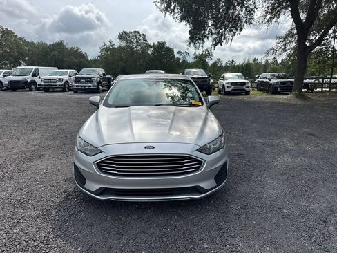 Used 2019 Ford Fusion SE FWD image 8