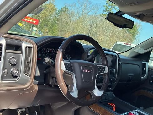 Used 2018 GMC Sierra 1500 SLT w/ SLT Premium Package image 9