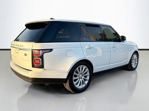 Used 2020 Land Rover Range Rover HSE image 3