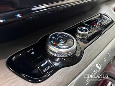 Certified 2025 Ford Expedition Platinum AWD/4WD image 29