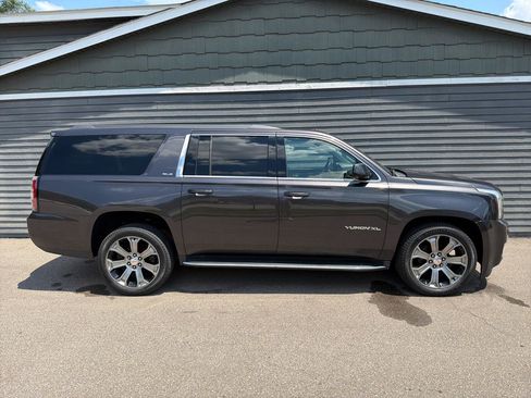 Used 2017 GMC Yukon XL SLE w/ Convenience Package AWD/4WD image 5
