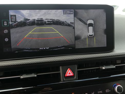 New 2025 Kia EV6 Wind image 17