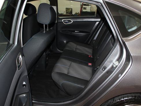 Used 2019 Nissan Sentra SR FWD image 26