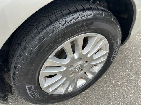 Used 2010 Toyota Sienna XLE FWD image 18