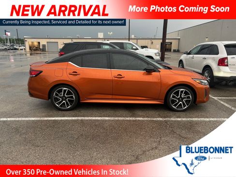 Used 2025 Nissan Sentra SR w/ SR Premium Package image 1