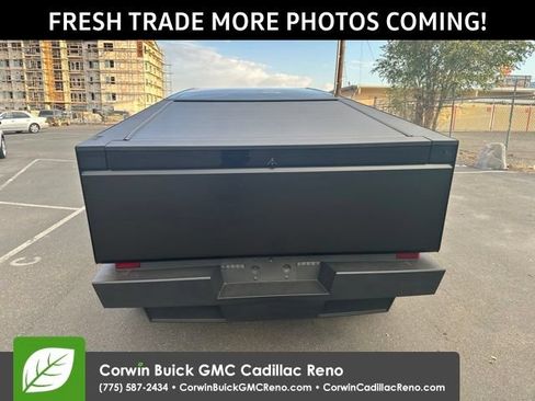 Used 2025 Tesla Cybertruck AWD Crew Cab image 9
