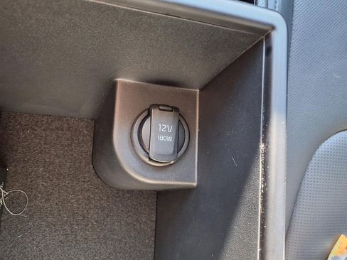 Used 2026 Kia Sportage EX FWD image 22