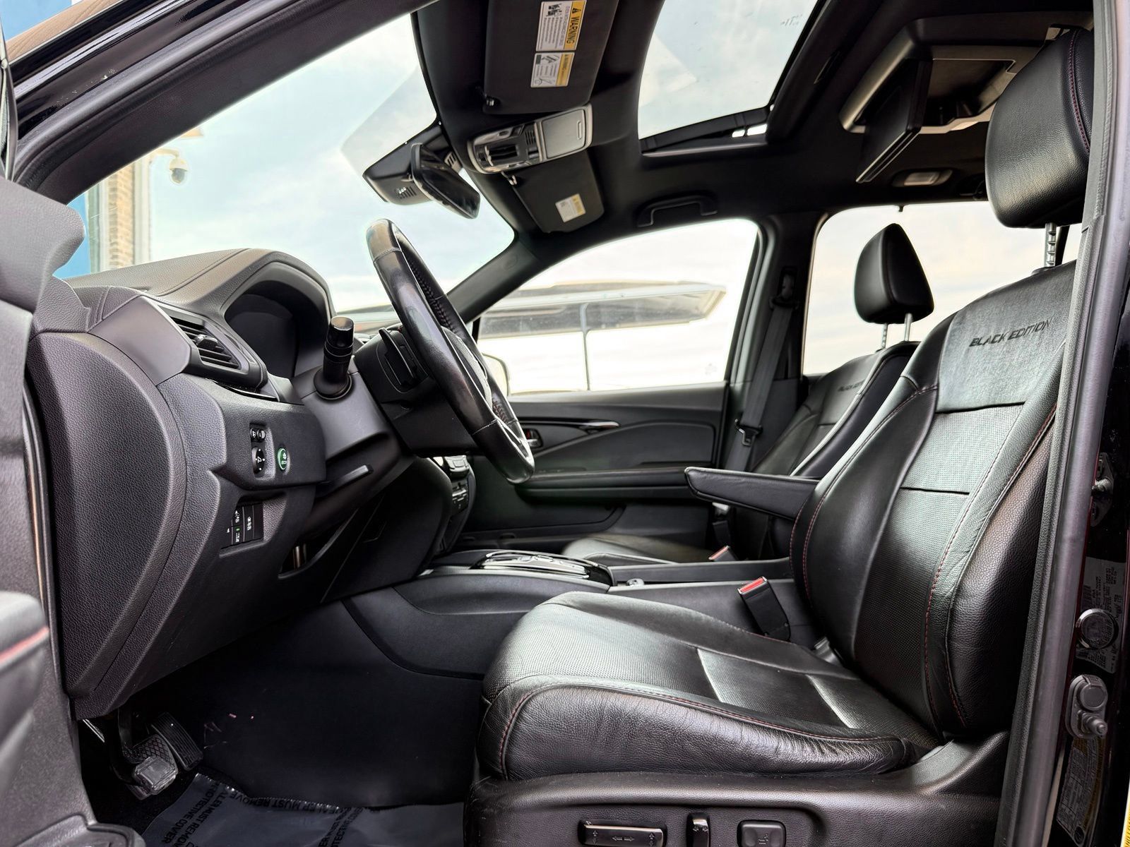 Used 2021 Honda Pilot Black Edition image 17