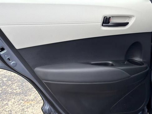 Used 2026 Toyota Corolla Cross L FWD image 20