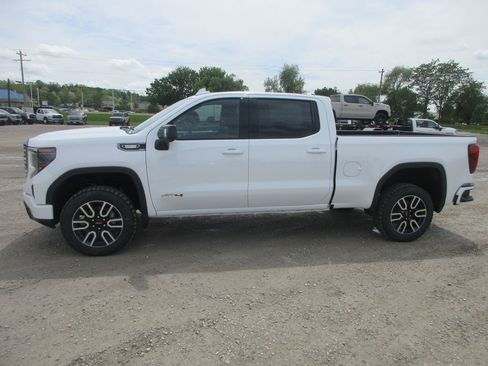 New 2026 GMC Sierra 1500 AT4 AWD/4WD image 10