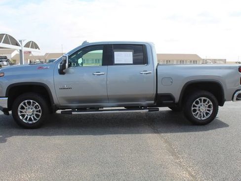 Used 2025 Chevrolet Silverado 2500 LTZ w/ LTZ Texas Edition AWD/4WD image 10
