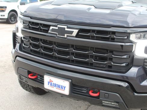 Used 2022 Chevrolet Silverado 1500 LT Trail Boss w/ Convenience Package II AWD/4WD image 6