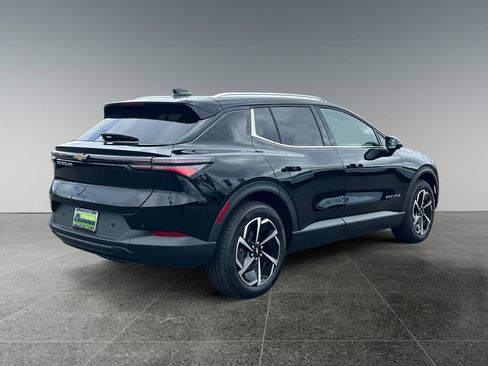 New 2026 Chevrolet Equinox EV LT AWD/4WD image 9