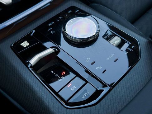 Used 2025 BMW X3 xDrive30i w/ Convenience Package image 13