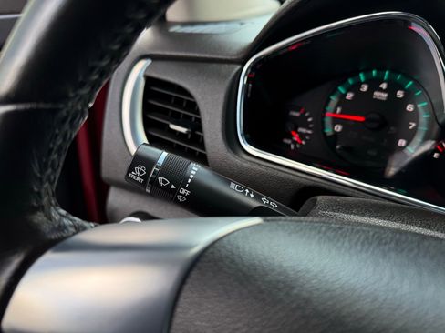 Used 2017 Chevrolet Traverse LT image 58