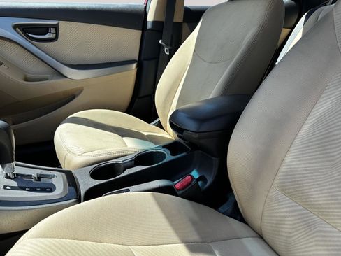 Used 2013 Hyundai Elantra GLS w/ Preferred Pkg FWD image 17