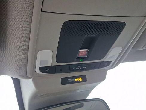 Used 2023 Honda Accord LX image 27