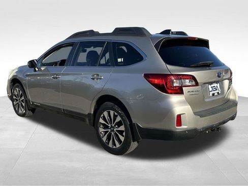 Used 2017 Subaru Outback 2.5i Limited image 25