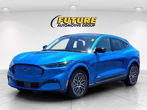 Used 2025 Ford Mustang Mach-E Premium RWD image 8
