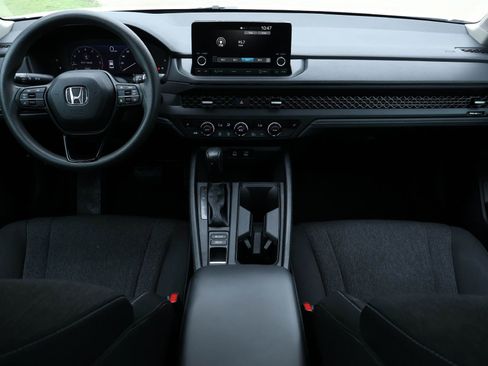 Used 2023 Honda Accord EX image 10