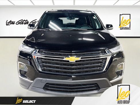 Used 2023 Chevrolet Traverse LT w/ LPO, Floor Liner Package AWD/4WD image 2