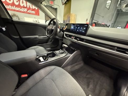 Used 2025 Kia K4 FWD image 12